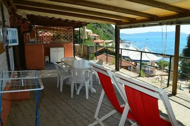 Caravan External Private Bathroom