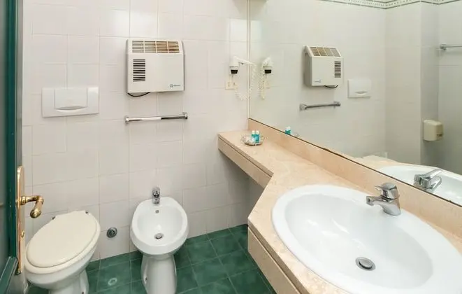 Standard Tek Büyük veya İki Ayrı Yataklı Oda