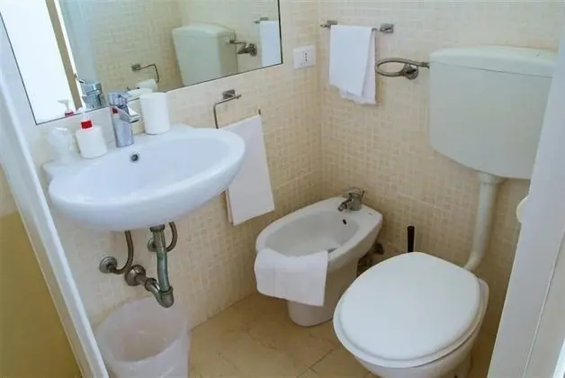 Standard Tek Büyük veya İki Ayrı Yataklı Oda, 1 Çift Kişilik veya 2 Tek Kişilik Yatak