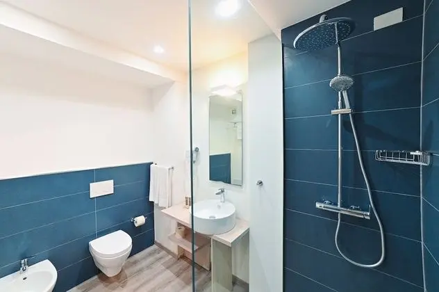 Deluxe Tek Büyük veya İki Ayrı Yataklı Oda, Deniz Manzaralı
