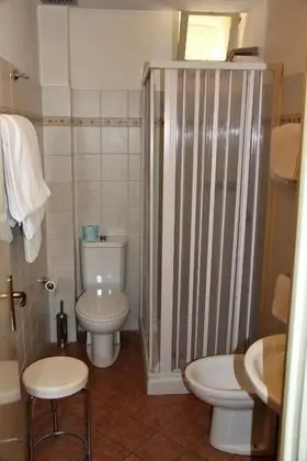 Economy Tek Büyük veya İki Ayrı Yataklı Oda (Internal View)