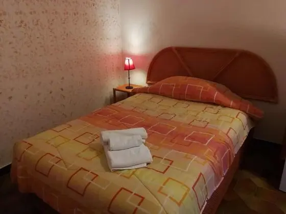 Üç Kişilik Oda, Deniz Manzaralı