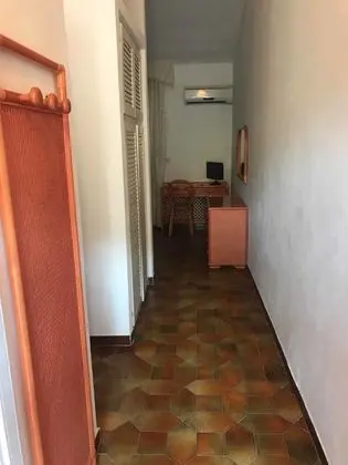 Üç Kişilik Oda, Deniz Manzaralı