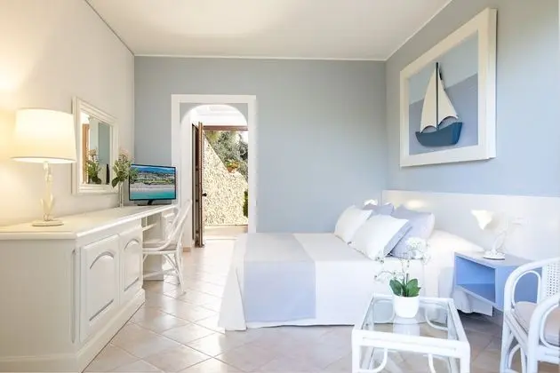Comfort Tek Büyük veya İki Ayrı Yataklı Oda