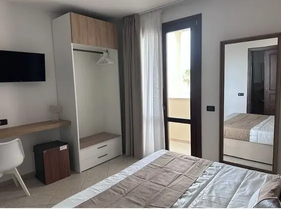 Tek Büyük Yataklı Oda, Balkon