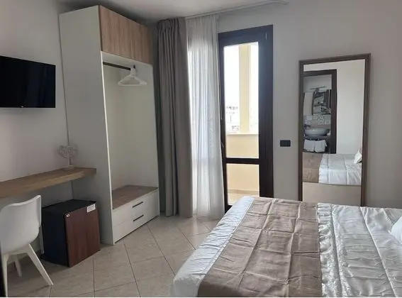 Tek Büyük Yataklı Oda, Balkon