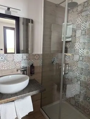 Tek Büyük Yataklı Oda, Balkon