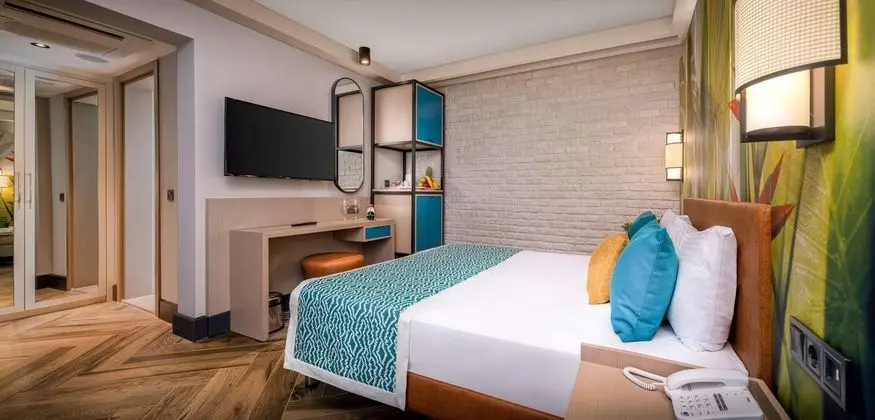 https://images.etstur.com/files/images/hotelImages/TR/212475/l/Baia-Kemer-Club-Oda-340099.jpg