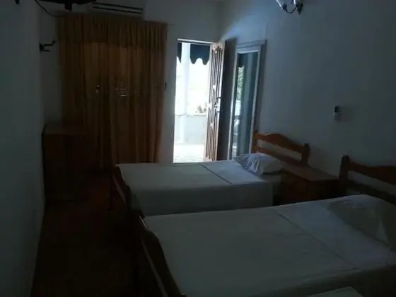 Standard Tek Büyük veya İki Ayrı Yataklı Oda