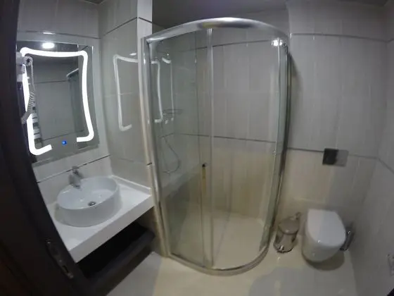 Family Oda, 1 En Büyük (King) Boy Yatak, Sigara İçilmez, Şehir Manzaralı