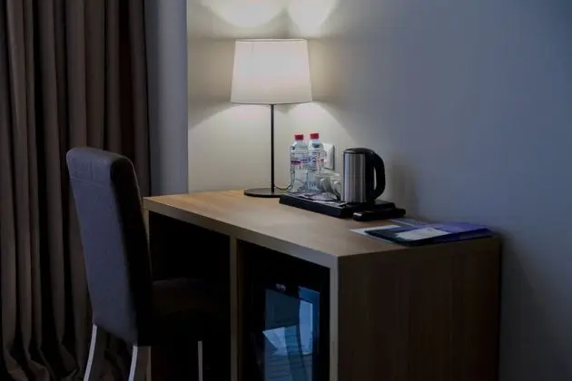 Junior Tek Büyük veya İki Ayrı Yataklı Oda