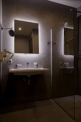 Luxury Tek Büyük veya İki Ayrı Yataklı Oda