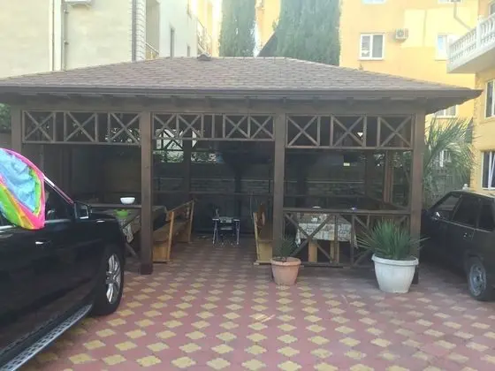 Basic Üç Kişilik Oda, Buzdolabı, Avlu