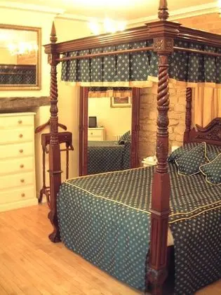 Superior Tek Büyük Yataklı Oda (Four Poster Bed)