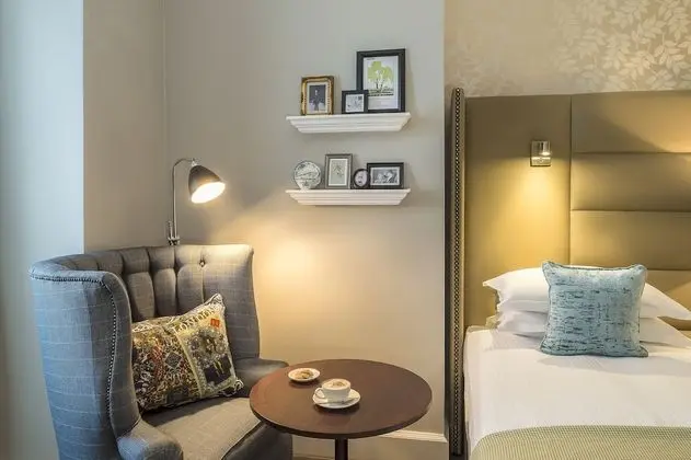 Luxury Tek Büyük Yataklı Oda