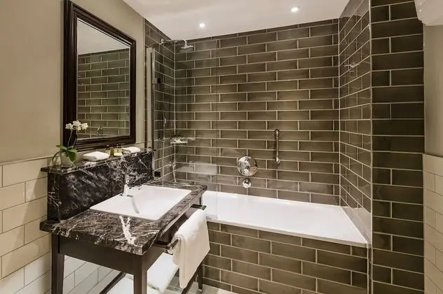 Luxury Tek Büyük Yataklı Oda