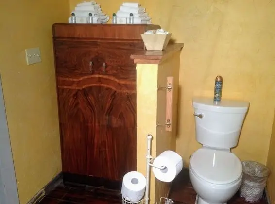 Kır Evi, Birden Çok Yatak, Sigara İçilmez