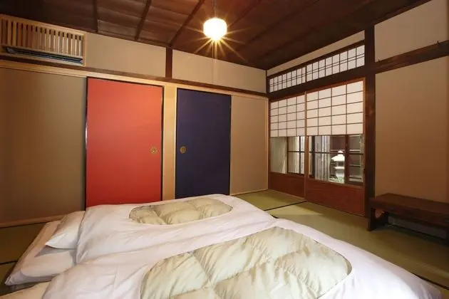 Traditional Ev (Bairin-an)