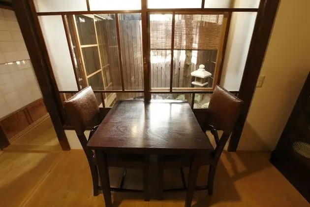 Traditional Ev (Bairin-an)