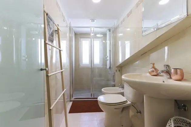 Apart Daire, 2 Yatak Odası, 2 Banyolu