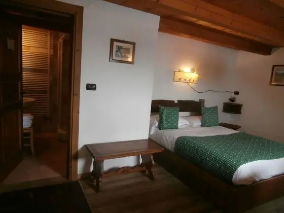 Tek Büyük Yataklı Oda