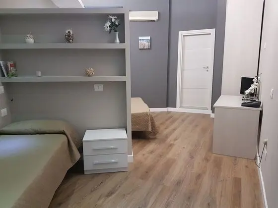 Basic Üç Kişilik Oda