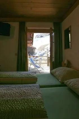 İki Ayrı Yataklı Oda, Banyolu/Duşlu
