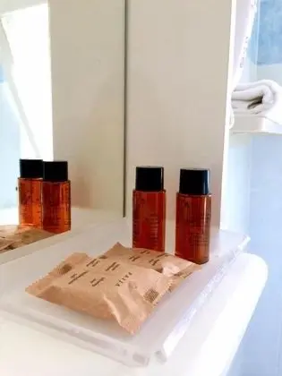 Comfort Tek Büyük Yataklı Oda, Balkon, Göl Manzaralı