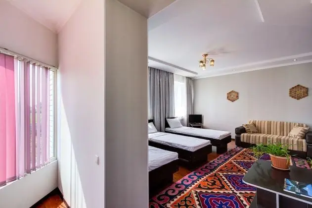 Üç Kişilik Oda