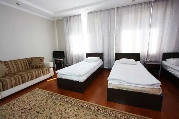 Üç Kişilik Oda