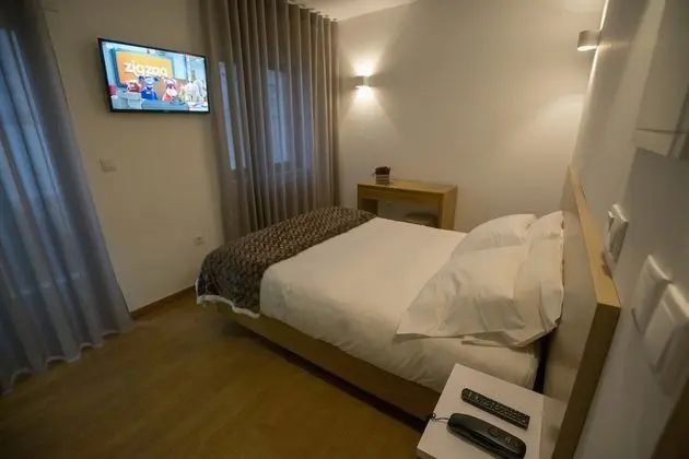 Standard Tek Büyük veya İki Ayrı Yataklı Oda