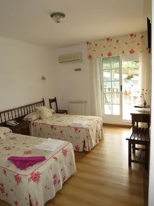 Standard Üç Kişilik Oda