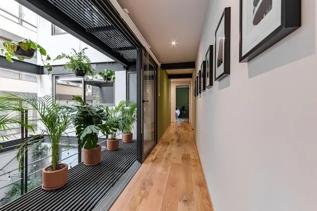 City Apartment 301