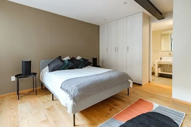 City Apartment 403