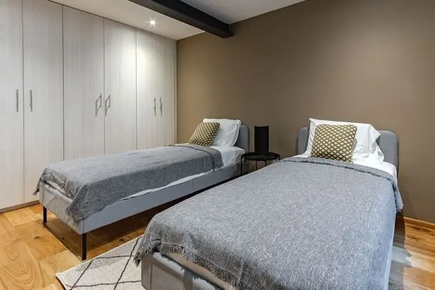 City Apartment 403