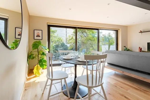 City Apartment 403