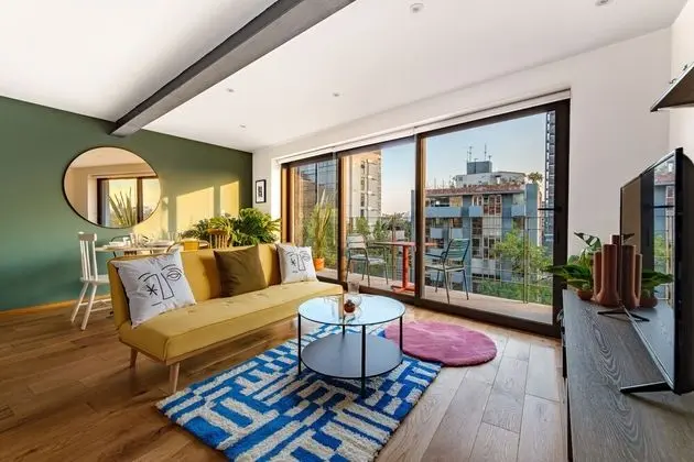 City Apartment 803