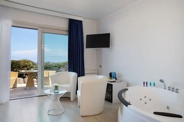 Deluxe Tek Büyük Yataklı Oda, Deniz Manzaralı