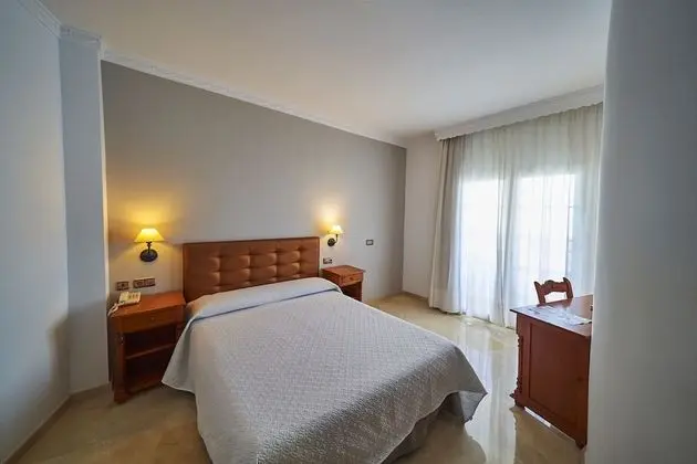 Standard Tek Büyük veya İki Ayrı Yataklı Oda