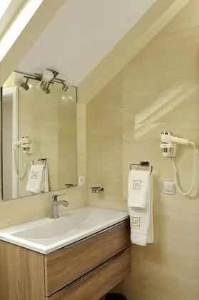 Deluxe Tek Büyük Yataklı Oda, Küvet