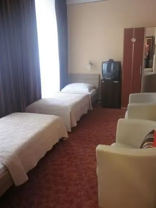 Tek Büyük Yataklı Oda