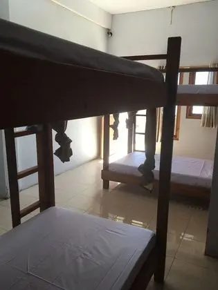 Standard Ortak Ranzalı Oda, Sadece kadınlar için