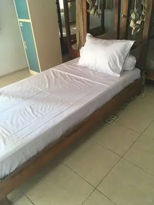 Standard Ortak Ranzalı Oda, Sadece kadınlar için