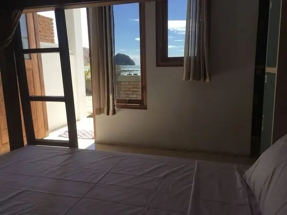 Standard Ortak Ranzalı Oda, Sadece kadınlar için