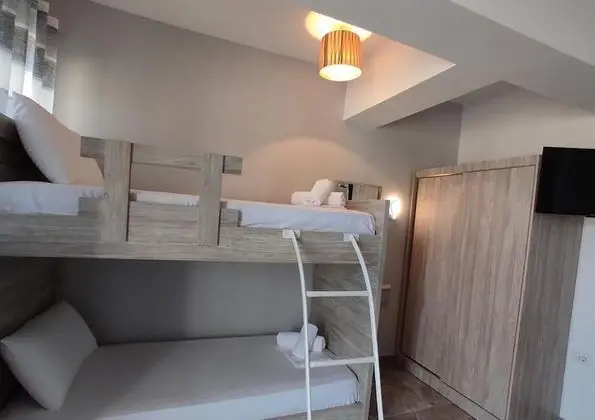 Dört Kişilik Oda, Balkon