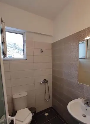 Dört Kişilik Oda, Balkon