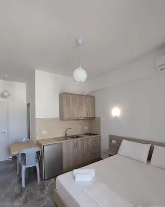 Dört Kişilik Oda, Deniz Manzaralı