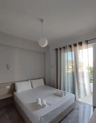 Tek Büyük Yataklı Oda, Balkon