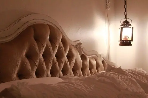 Romantic Tek Büyük Yataklı Oda, Bahçe Manzaralı (Molly's Room)