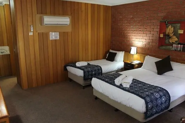 Standard Üç Kişilik Oda